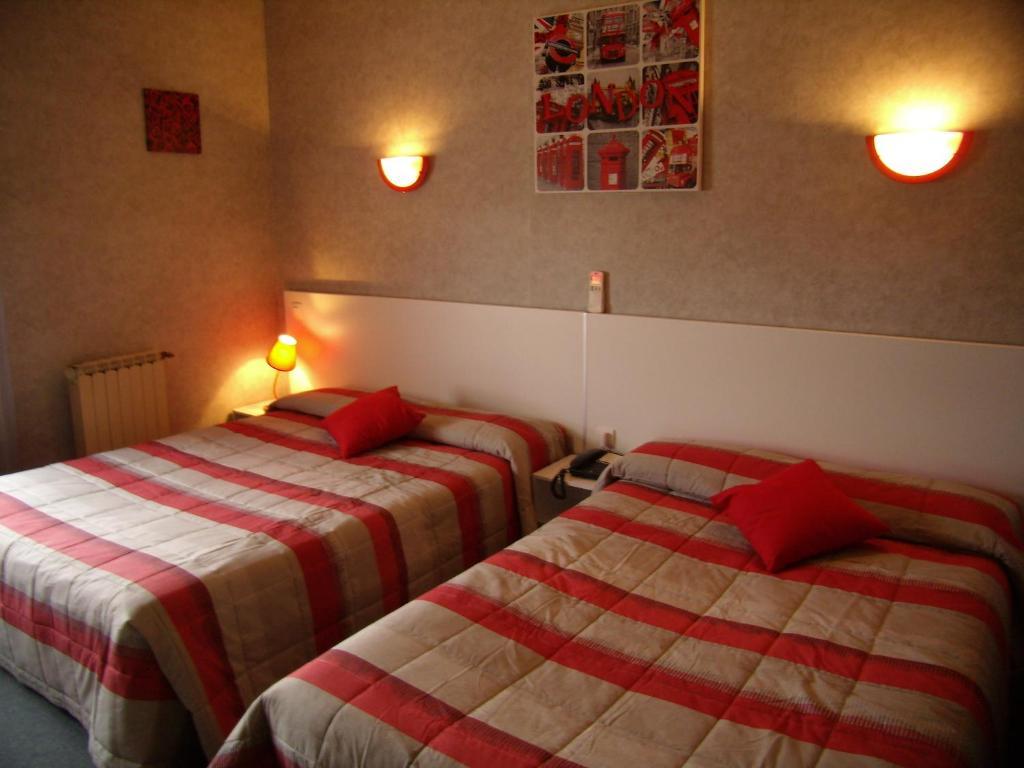 Hotel Le Relais Fleurance Habitación foto